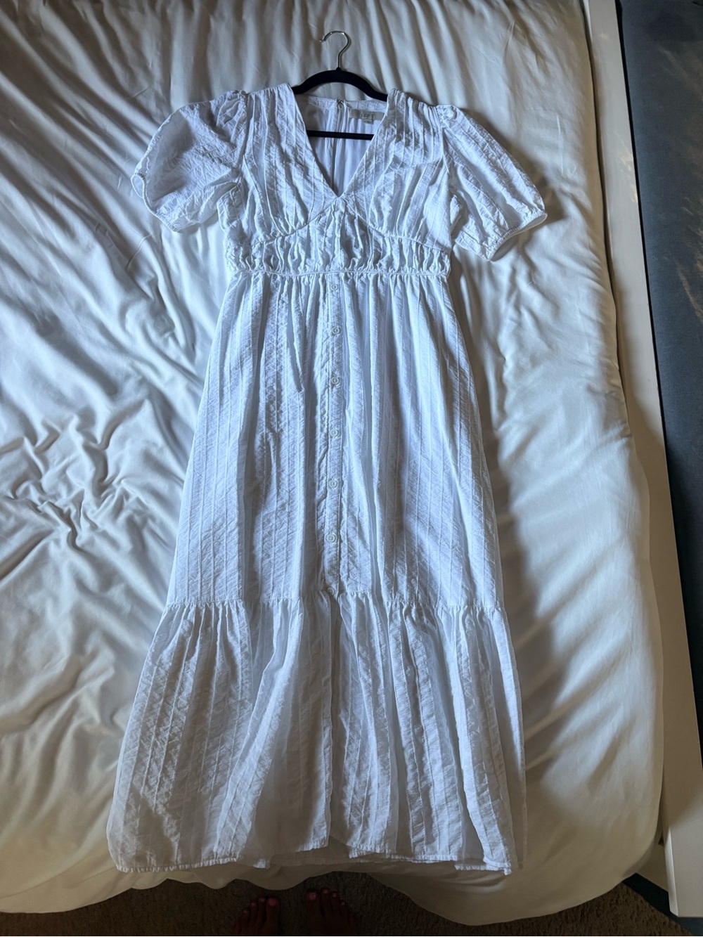 white loft dress
